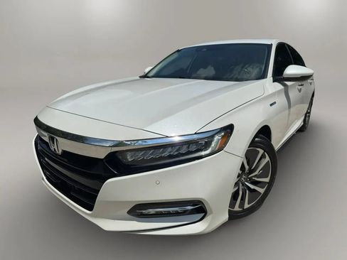 Used 2019 Honda Accord Touring image 1
