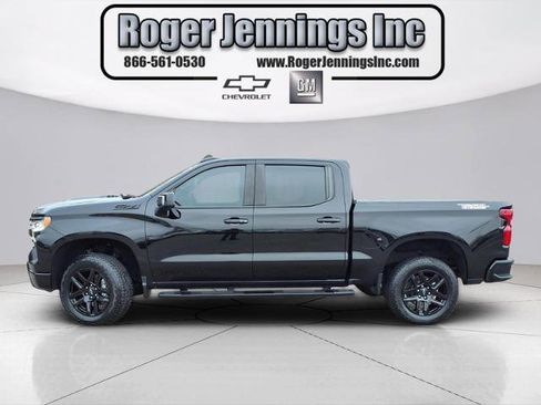 Used 2025 Chevrolet Silverado 1500 LT Trail Boss w/ LT Trail Boss Premium Package image 2