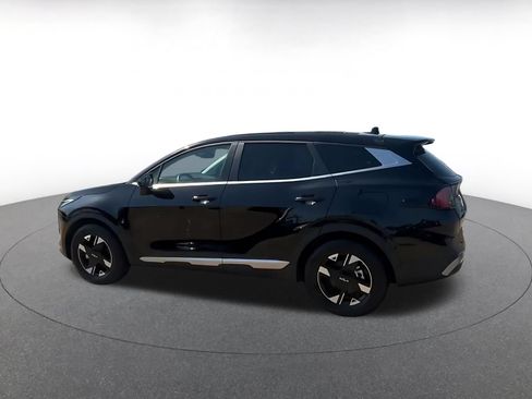Used 2026 Kia Sportage LX FWD image 8
