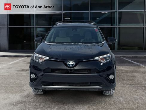 Used 2016 Toyota RAV4 Limited image 14
