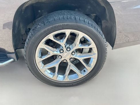 Used 2018 GMC Yukon Denali w/ Open Road Package AWD/4WD image 36