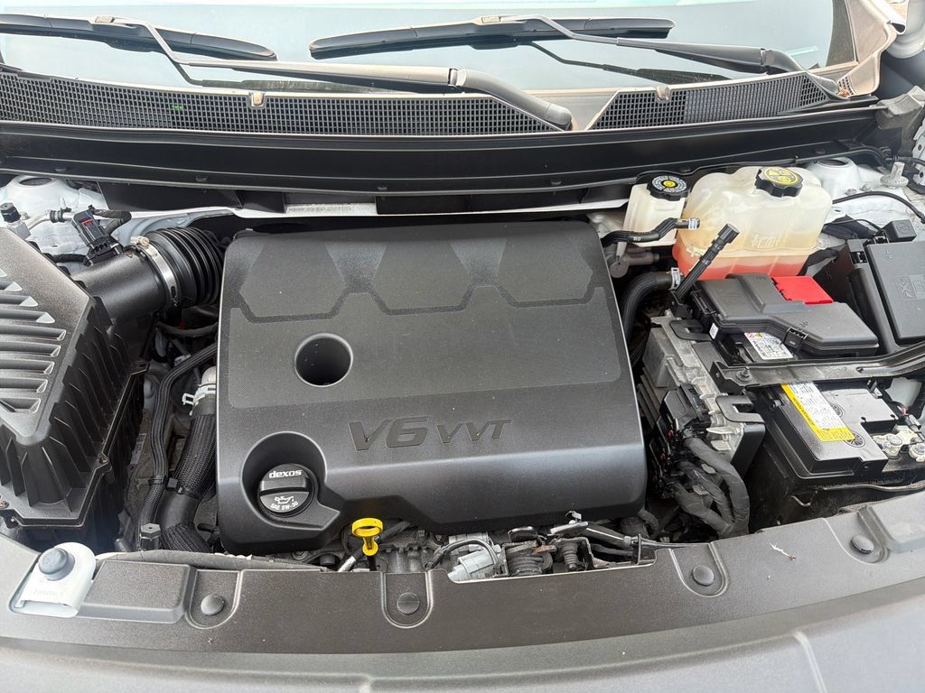 Used 2023 Chevrolet Traverse LT AWD/4WD image 31