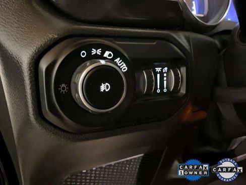 Used 2021 Jeep Wrangler Unlimited Sport image 31