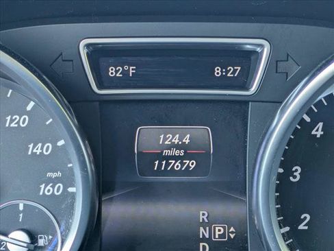 Used 2015 Mercedes-Benz ML 350 4MATIC image 9