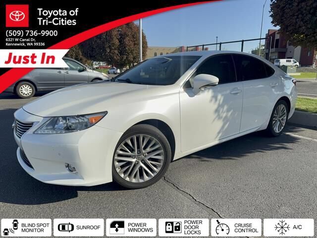 Used 2015 Lexus ES 350 w/ Luxury Package FWD image 32