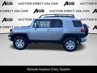 Used 2010 Toyota FJ Cruiser 4WD video 3