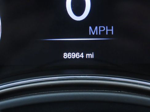 Used 2016 Jeep Grand Cherokee Limited image 9