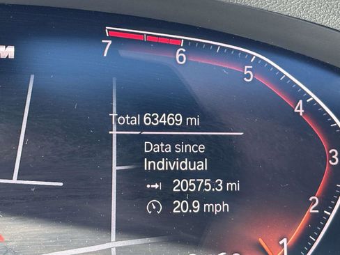 Used 2020 BMW 750i xDrive w/ M Sport Package image 35