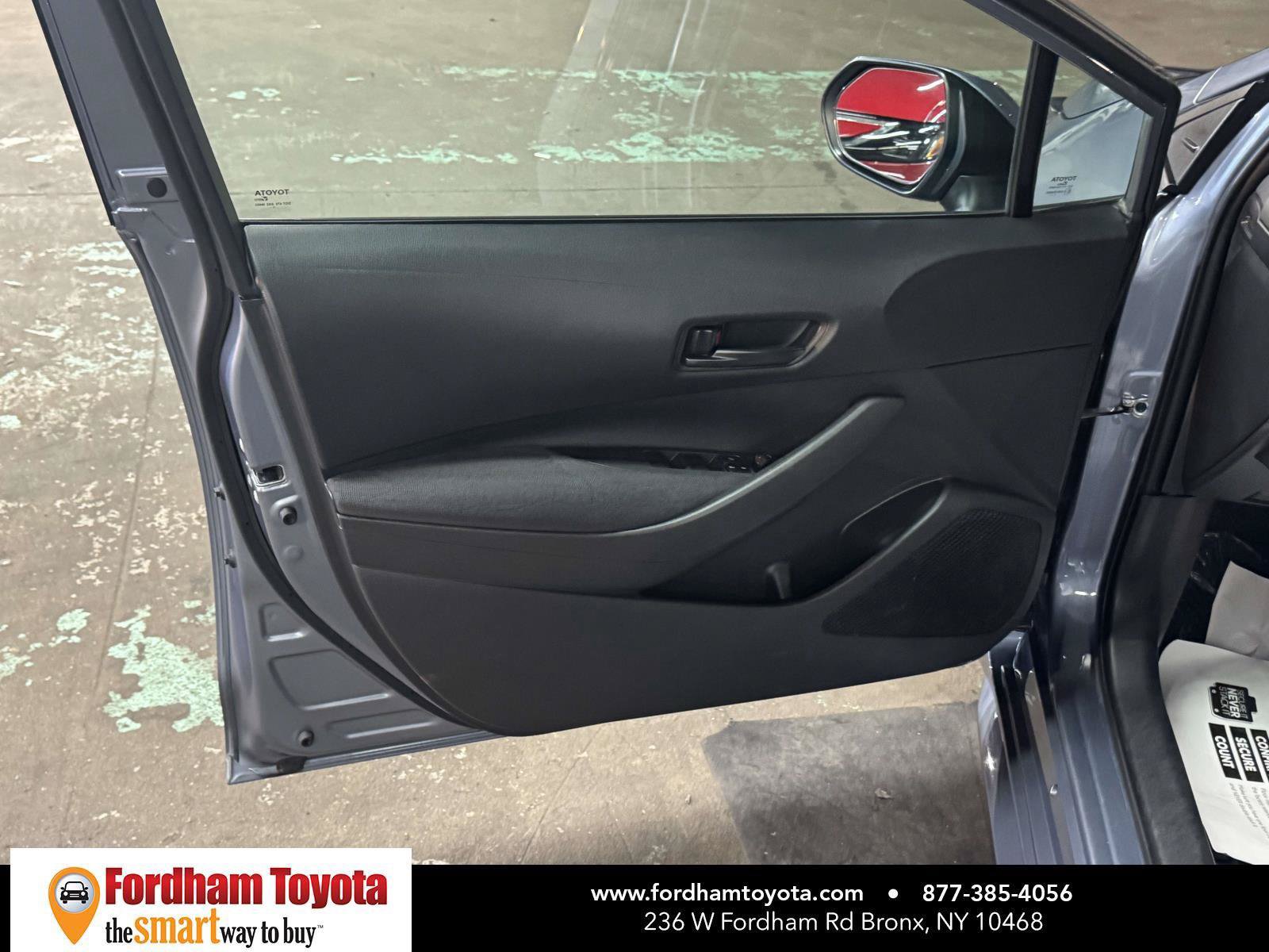 Used 2024 Toyota Corolla LE FWD image 15