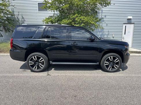 Used 2019 Chevrolet Tahoe Premier w/ RST Edition RWD image 5