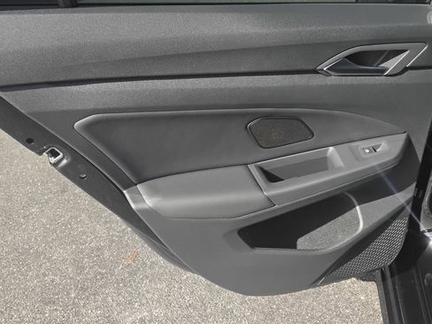 Used 2024 Volkswagen Golf R image 20