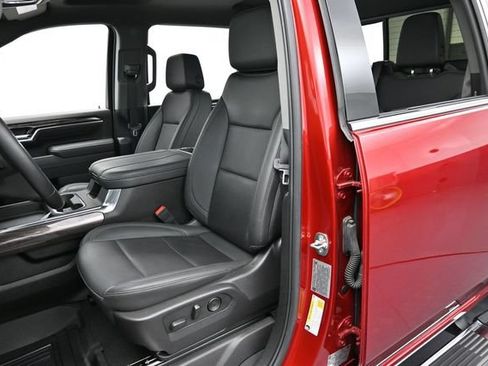 Used 2025 Chevrolet Silverado 2500 LTZ w/ LTZ Convenience Package AWD/4WD image 14