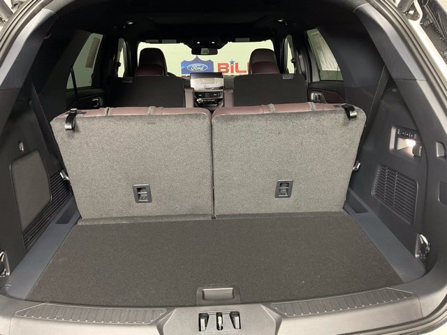 New 2026 Ford Explorer Platinum RWD image 11