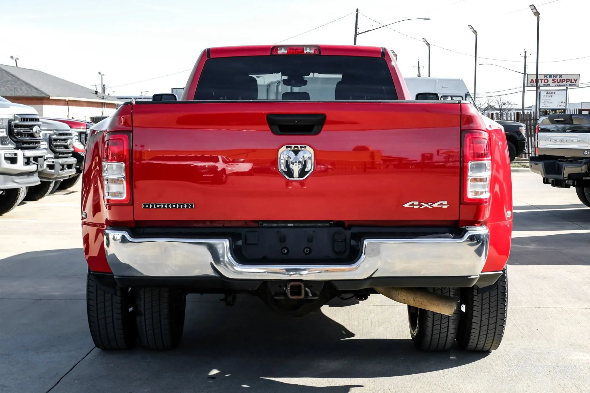 Used 2023 RAM 3500 Big Horn AWD/4WD image 9
