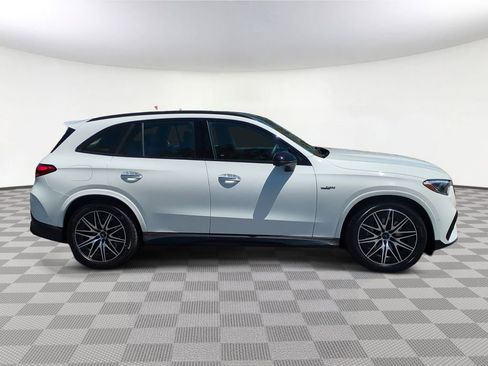 Used 2025 Mercedes-Benz GLC 43 AMG 4MATIC image 2