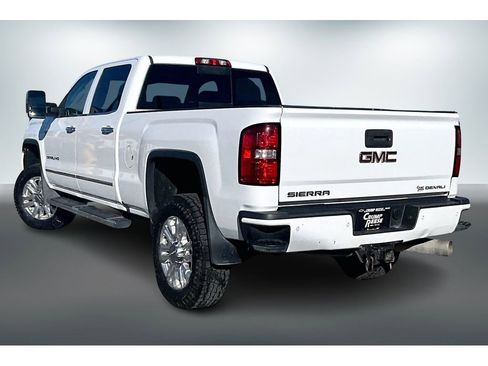 Used 2019 GMC Sierra 3500 Denali image 4