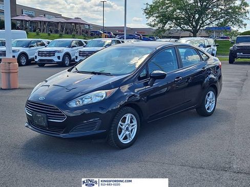 Used 2017 Ford Fiesta SE FWD image 1