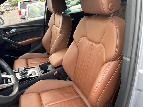 Used 2024 Audi Q5 2.0T Premium w/ Convenience Package AWD/4WD image 6