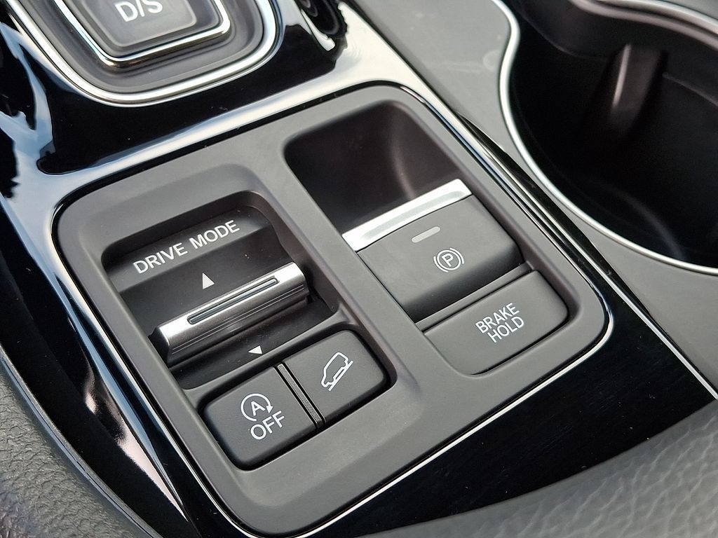 Used 2024 Honda Pilot Touring image 28