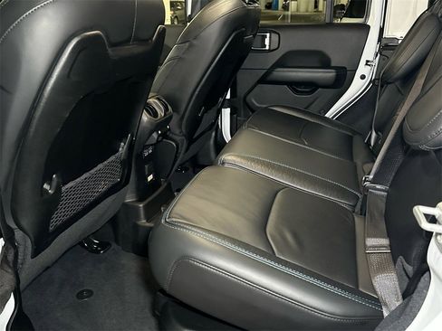 Used 2024 Jeep Wrangler High Altitude image 16