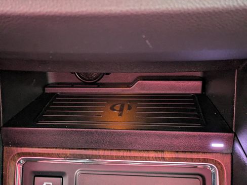 Used 2023 Subaru Ascent Touring image 6