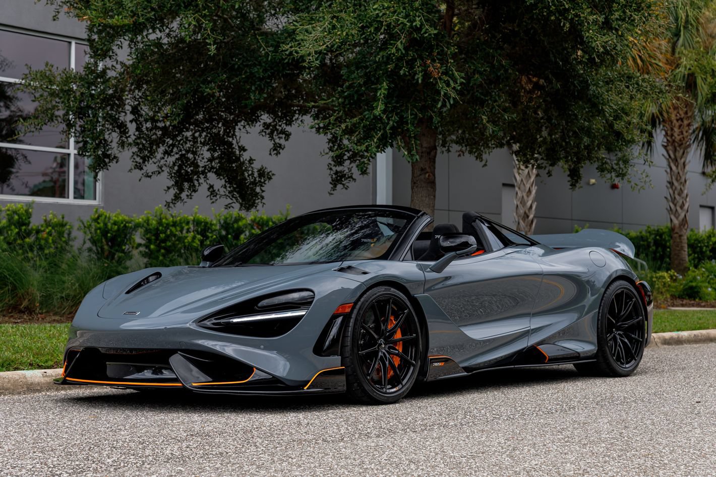 Used 2022 McLaren 765LT RWD image 30