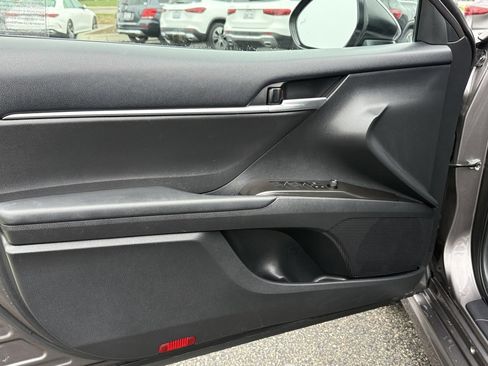 Used 2024 Toyota Camry SE image 18