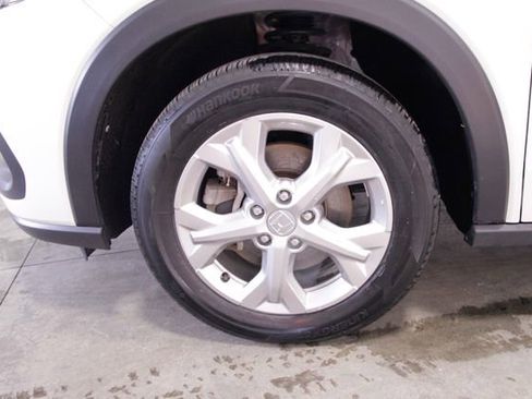 Certified 2024 Honda HR-V LX image 10