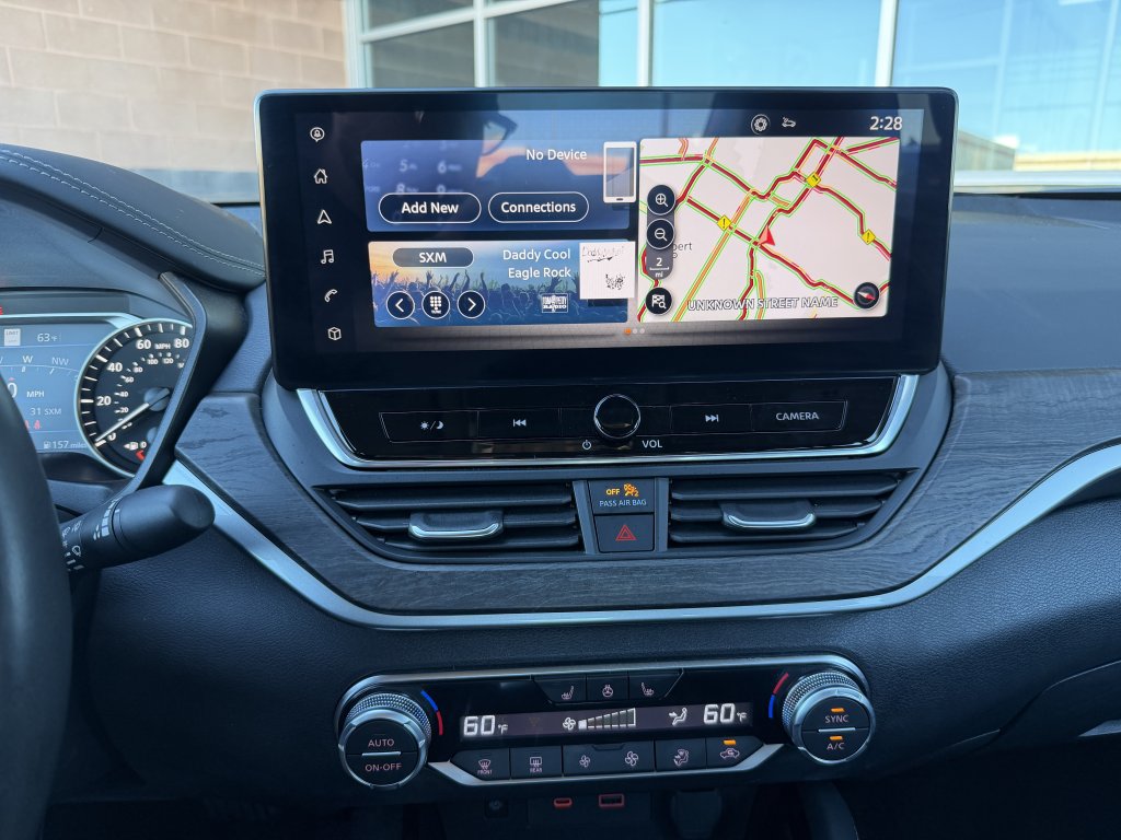 Used 2024 Nissan Altima 2.5 SL AWD/4WD image 18