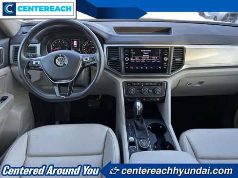 Used 2020 Volkswagen Atlas SE w/ Towing Package image 11