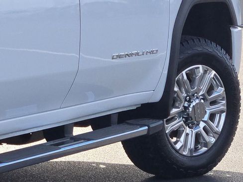 Used 2021 GMC Sierra 3500 Denali w/ Technology Package image 15