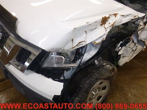 Used 2015 Nissan Frontier S image 14