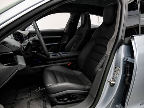 Used 2023 Porsche Taycan Turbo S w/ Premium Package image 33