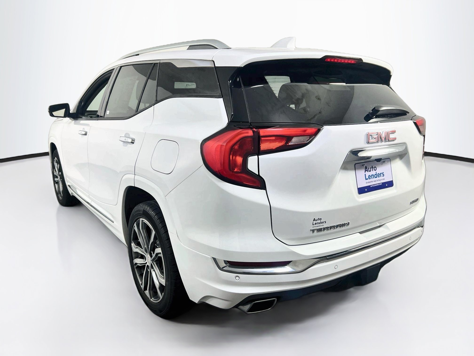 Used 2018 GMC Terrain Denali w/ Advanced Safety Package AWD/4WD image 7