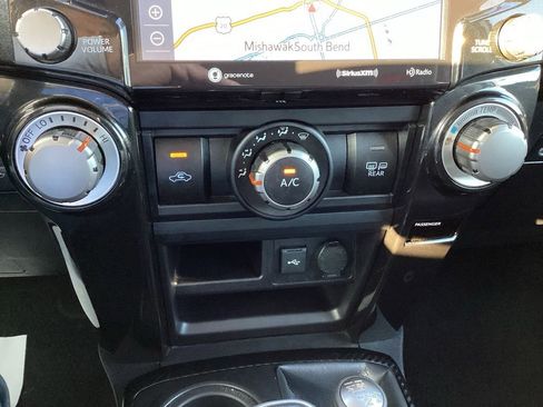 Used 2023 Toyota 4Runner TRD Off-Road Premium image 19