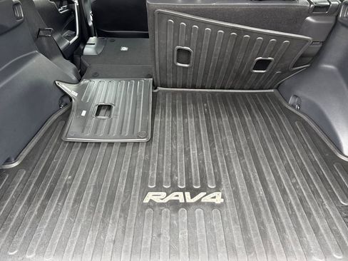 Used 2024 Toyota RAV4 XSE AWD/4WD image 23