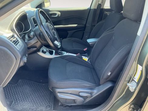 Used 2020 Jeep Compass Sport AWD/4WD image 9