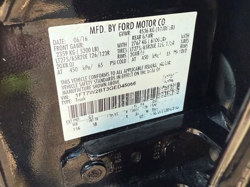 Used 2016 Ford F250 Lariat w/ Lariat Ultimate Package image 21