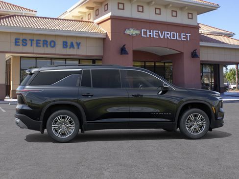 New 2026 Chevrolet Traverse LT w/ LPO, Floor Liner Package FWD image 29