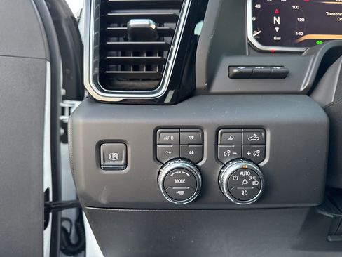 New 2026 GMC Sierra 2500 Denali w/ Denali Reserve Package image 14