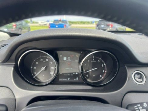 Used 2018 Land Rover Discovery Sport HSE AWD/4WD image 16