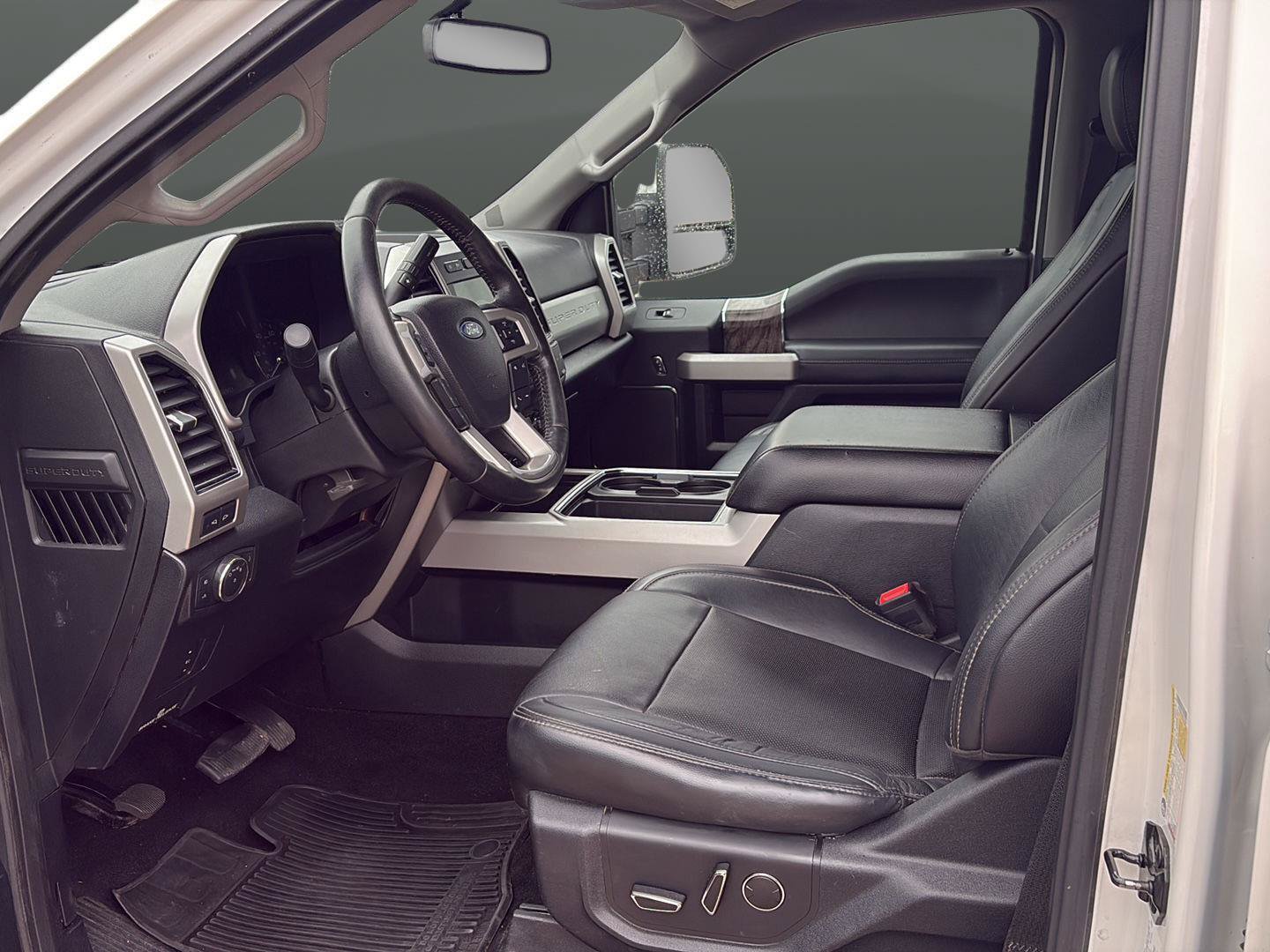 Used 2019 Ford F350 Lariat w/ Chrome Package AWD/4WD image 9