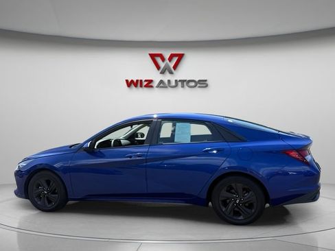 Used 2021 Hyundai Elantra SEL FWD image 2