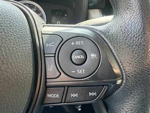 Certified 2022 Toyota Corolla Cross L AWD/4WD image 37