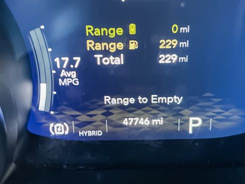 Used 2023 Jeep Wrangler Unlimited Sahara image 24