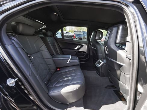 Used 2024 BMW 750e xDrive w/ Premium Package AWD/4WD image 40