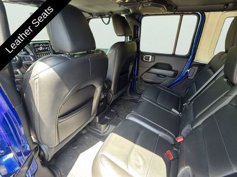 Used 2020 Jeep Wrangler Unlimited Sahara AWD/4WD image 11