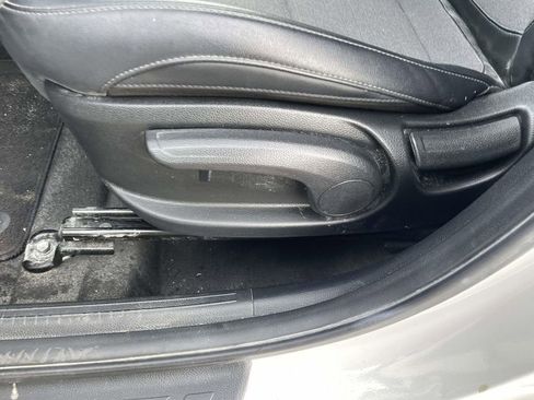 Used 2023 Kia Seltos S image 30