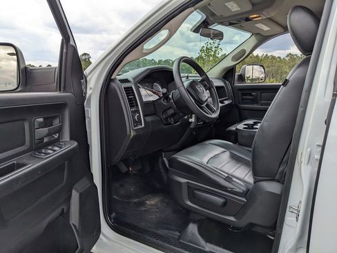 Used 2022 RAM 1500 Tradesman w/ Chrome Appearance Group AWD/4WD image 31