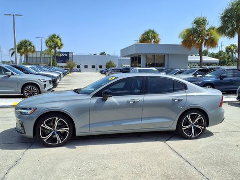 Used 2024 Volvo S60 B5 Plus AWD/4WD image 4